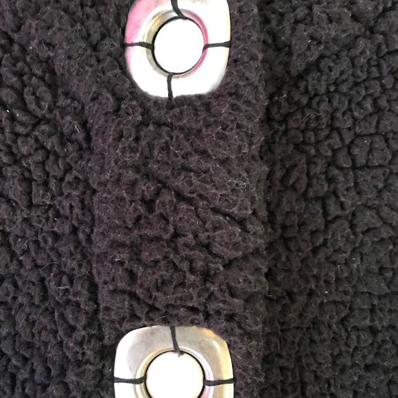 Viva Vena! black teddy crop jacket w/ buttons, size Small - Picture 3 of 4